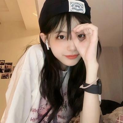 正面全裸