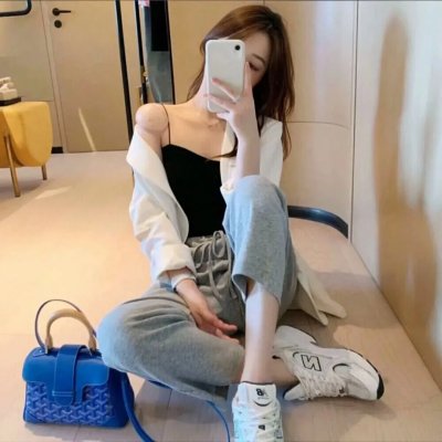 陪她一会儿
